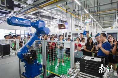 人工智能搶飯碗？東莞機器換人后，新增就業超8萬